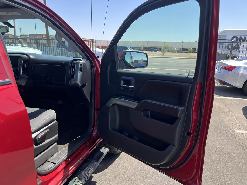 Photo 13 of this CHEVROLET SILVERADO