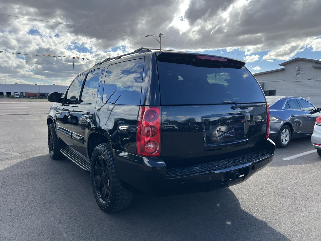 Photo 7 of this GMC YUKON