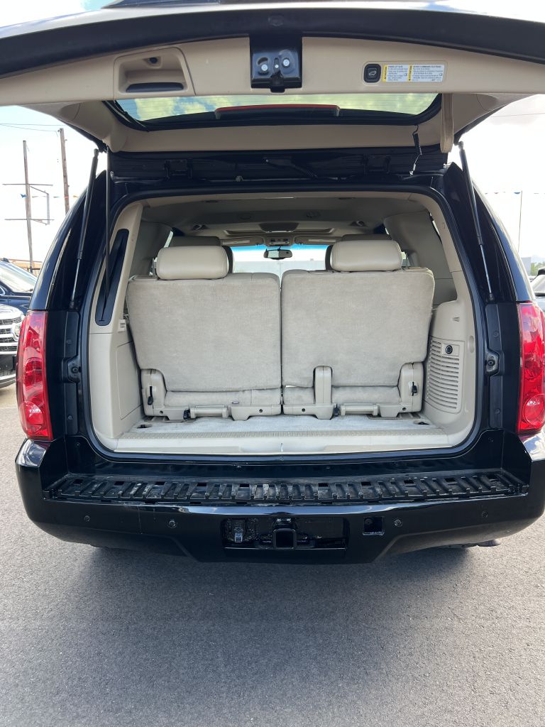 Photo 14 of this GMC YUKON