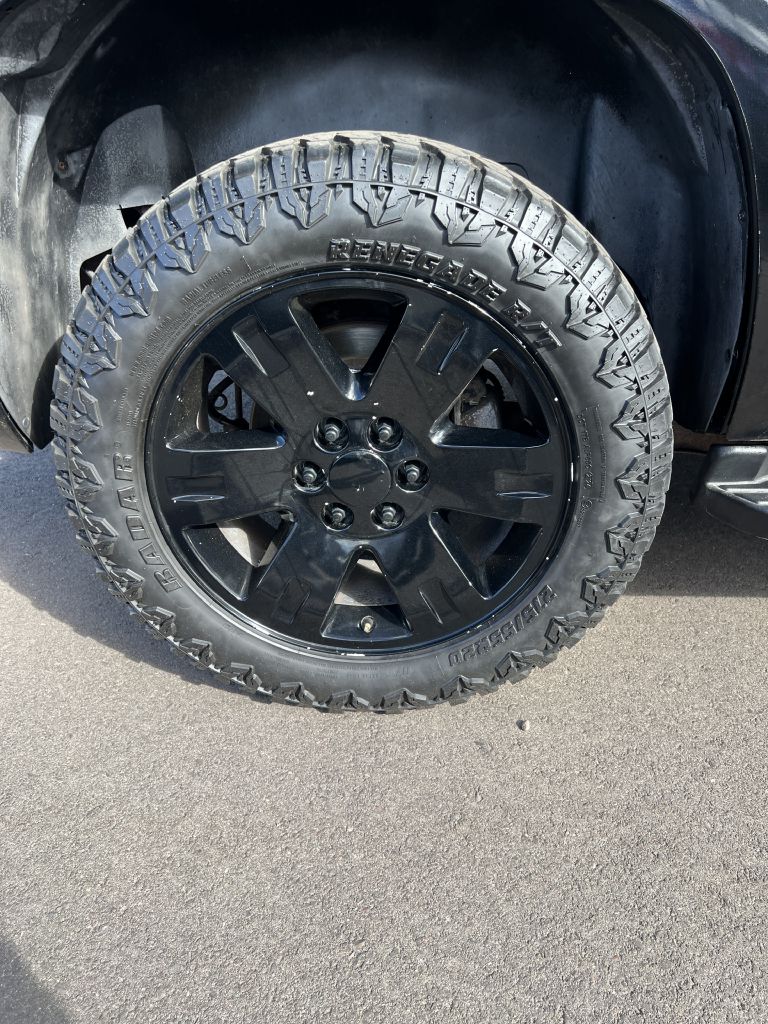 Photo 24 of this GMC YUKON