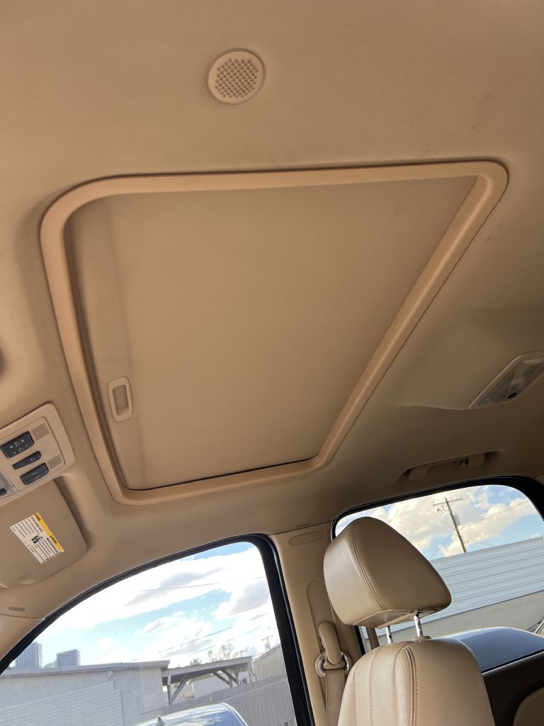 Photo 23 of this GMC YUKON