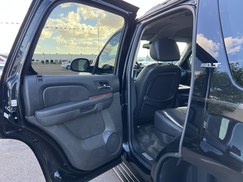Photo 11 of this GMC YUKON