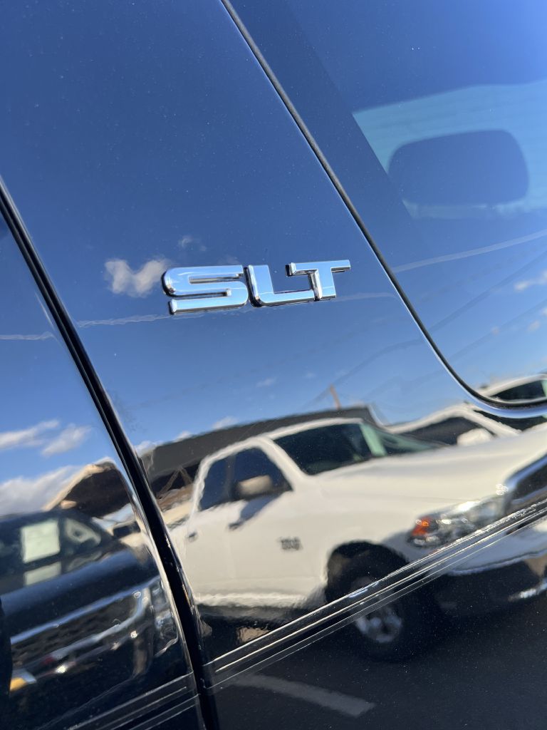 Photo 23 of this GMC YUKON