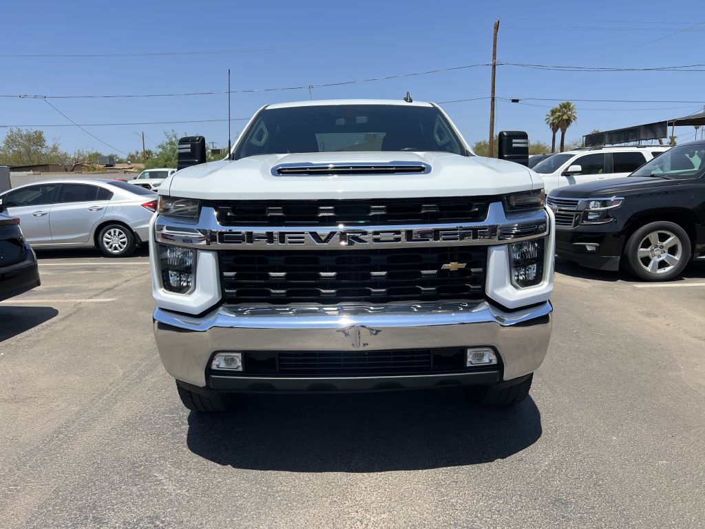 Photo 2 of this CHEVROLET SILVERADO 2500