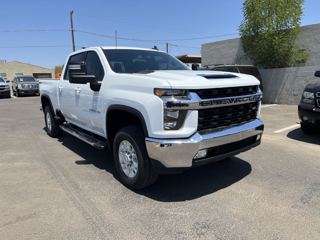 Photo 3 of this CHEVROLET SILVERADO 2500