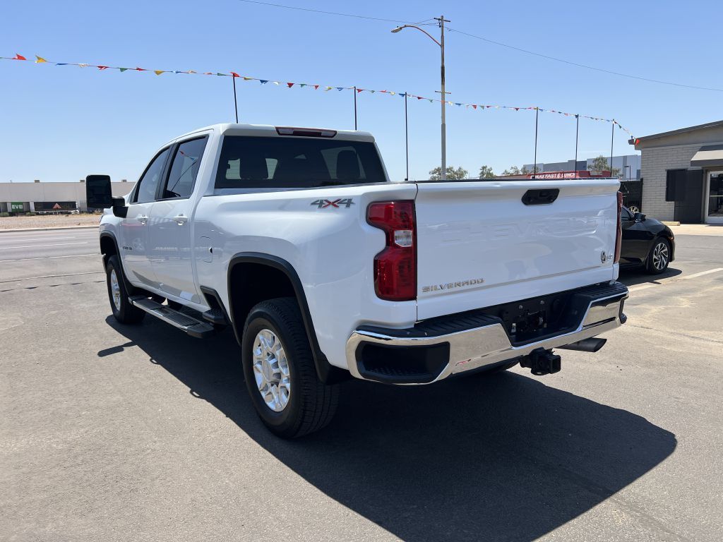 Photo 7 of this CHEVROLET SILVERADO 2500