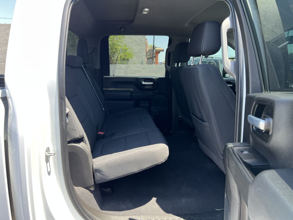 Photo 14 of this CHEVROLET SILVERADO 2500