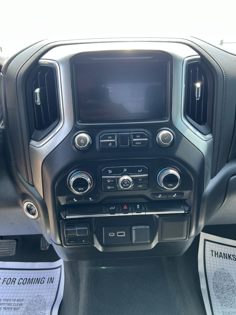 Photo 23 of this CHEVROLET SILVERADO 2500