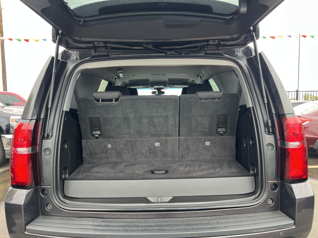 Photo 14 of this CHEVROLET TAHOE