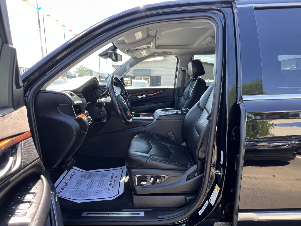 Photo 10 of this CADILLAC ESCALADE