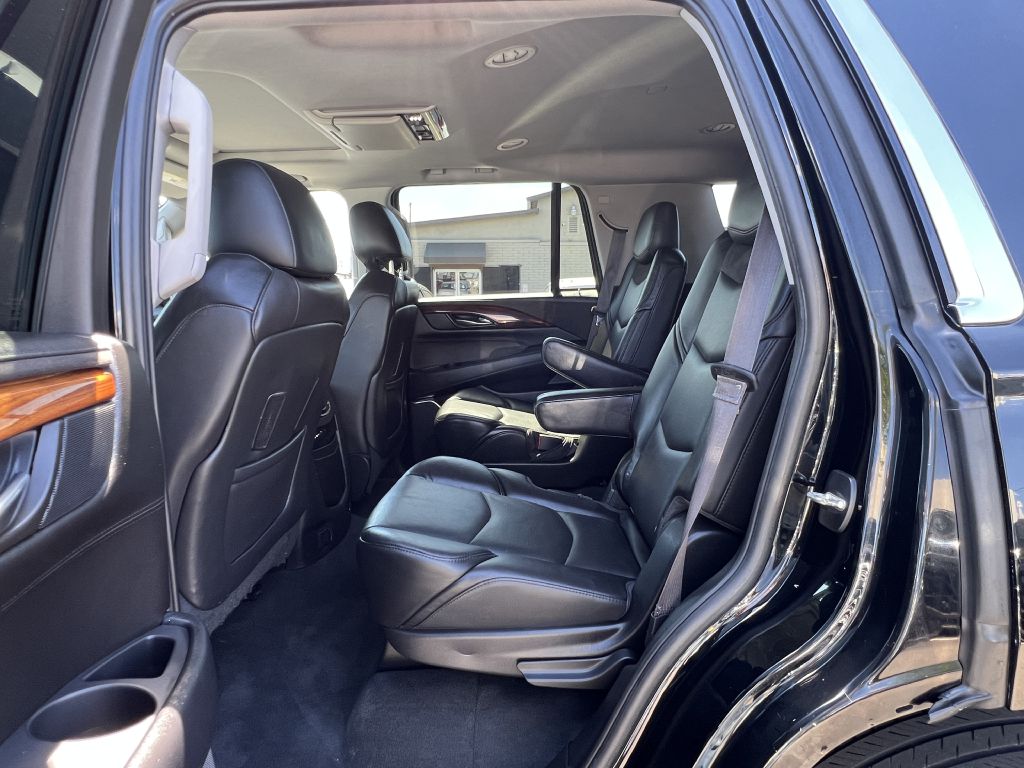 Photo 12 of this CADILLAC ESCALADE