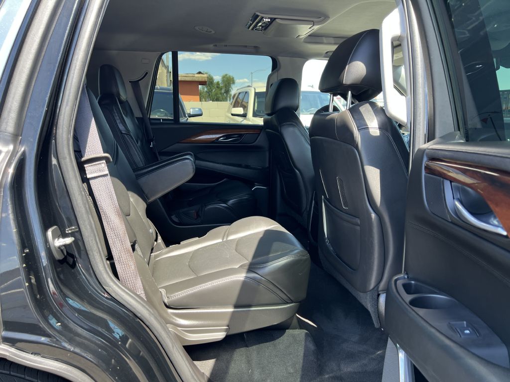Photo 17 of this CADILLAC ESCALADE