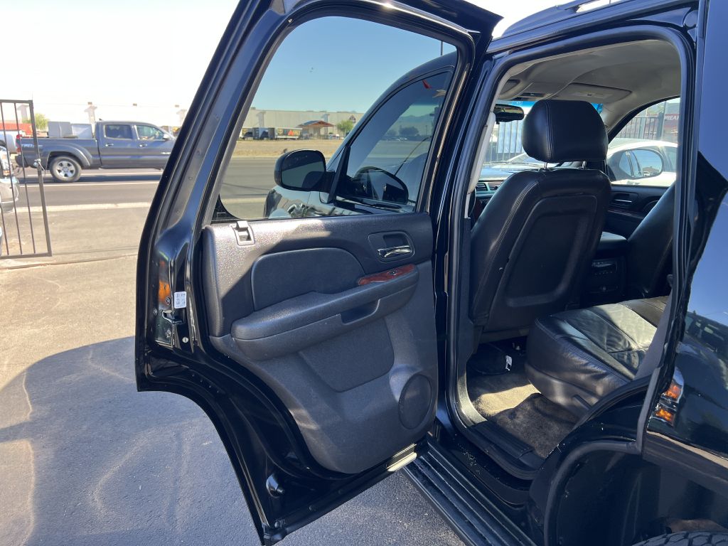 Photo 11 of this CHEVROLET TAHOE