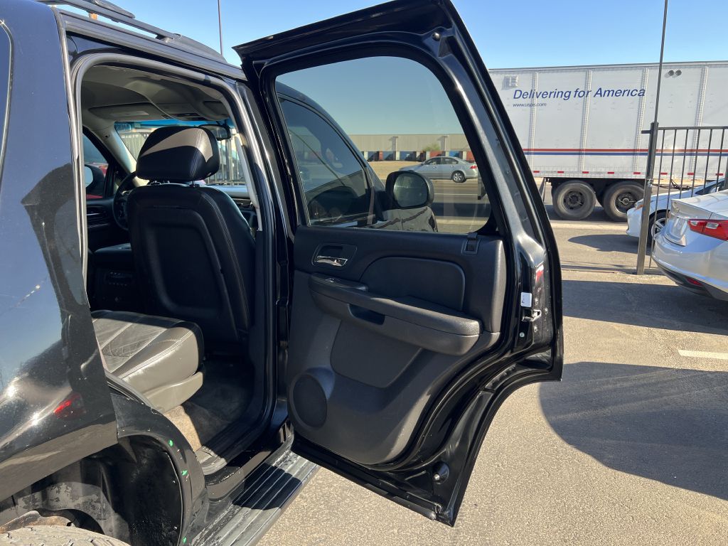 Photo 15 of this CHEVROLET TAHOE