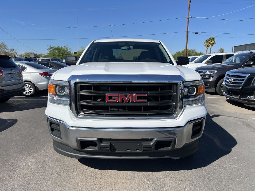 Photo 2 of this GMC SIERRA