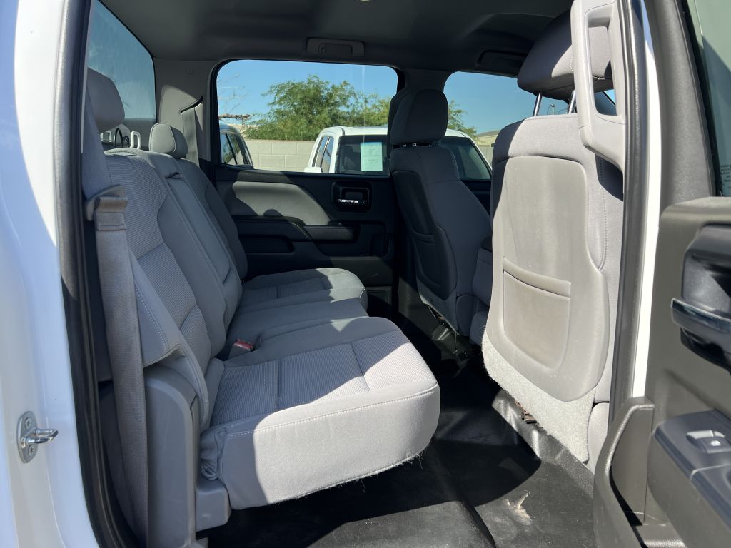 Photo 14 of this GMC SIERRA