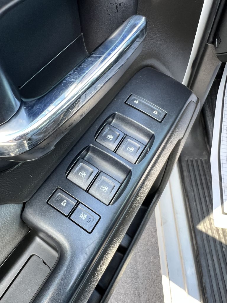 Photo 17 of this GMC SIERRA