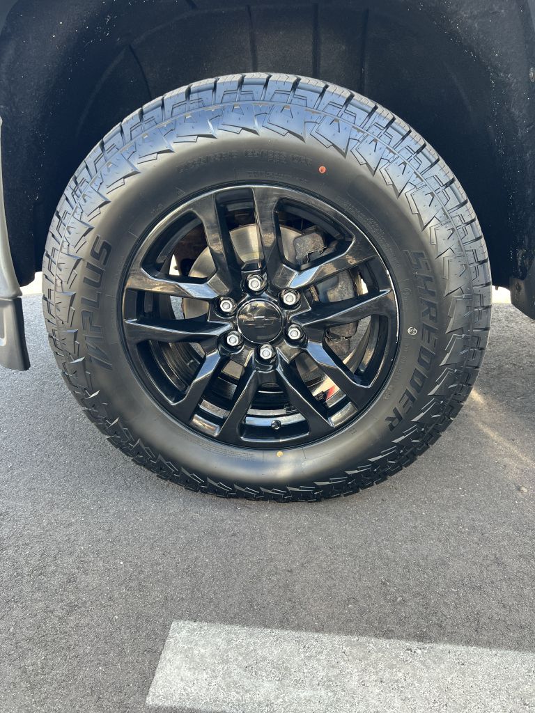 Photo 20 of this GMC SIERRA