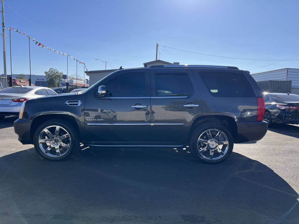 Photo 8 of this CADILLAC ESCALADE