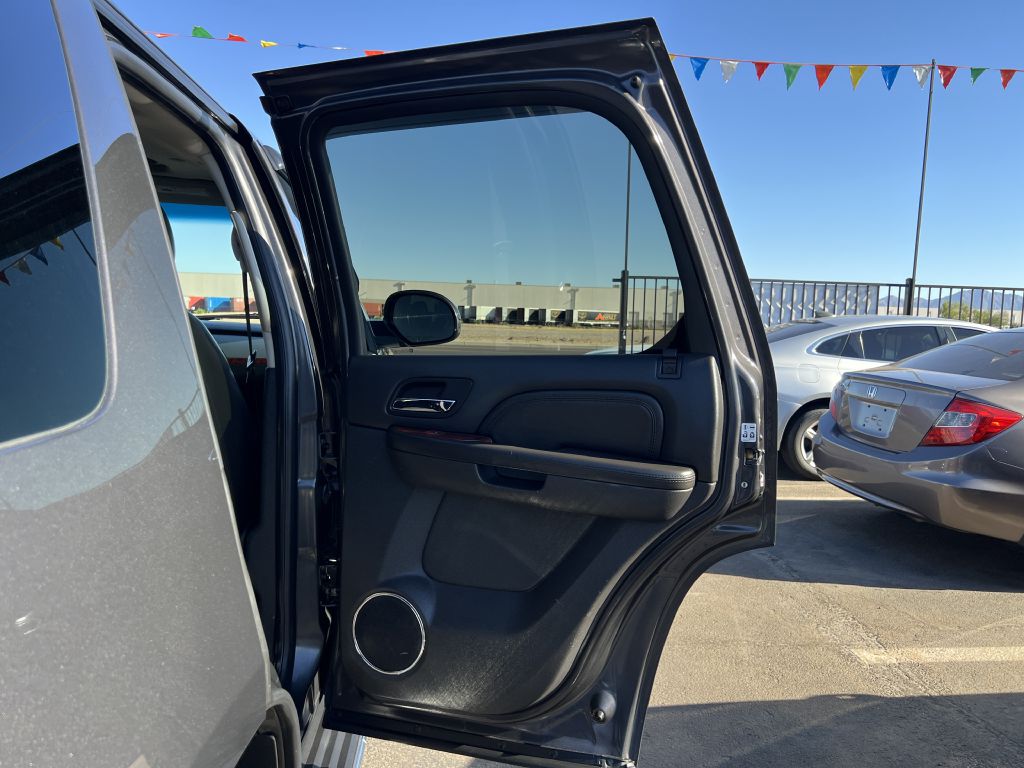 Photo 15 of this CADILLAC ESCALADE