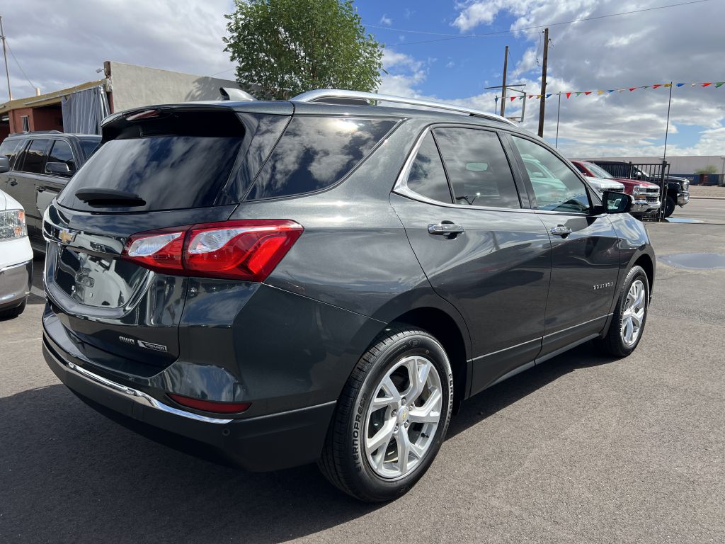 Photo 5 of this CHEVROLET EQUINOX