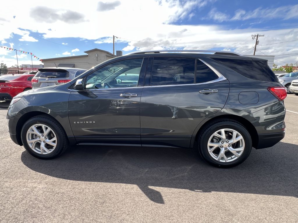 Photo 8 of this CHEVROLET EQUINOX