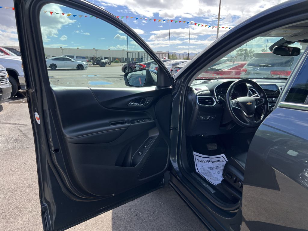 Photo 9 of this CHEVROLET EQUINOX