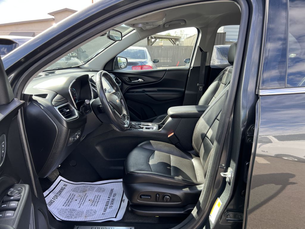 Photo 10 of this CHEVROLET EQUINOX