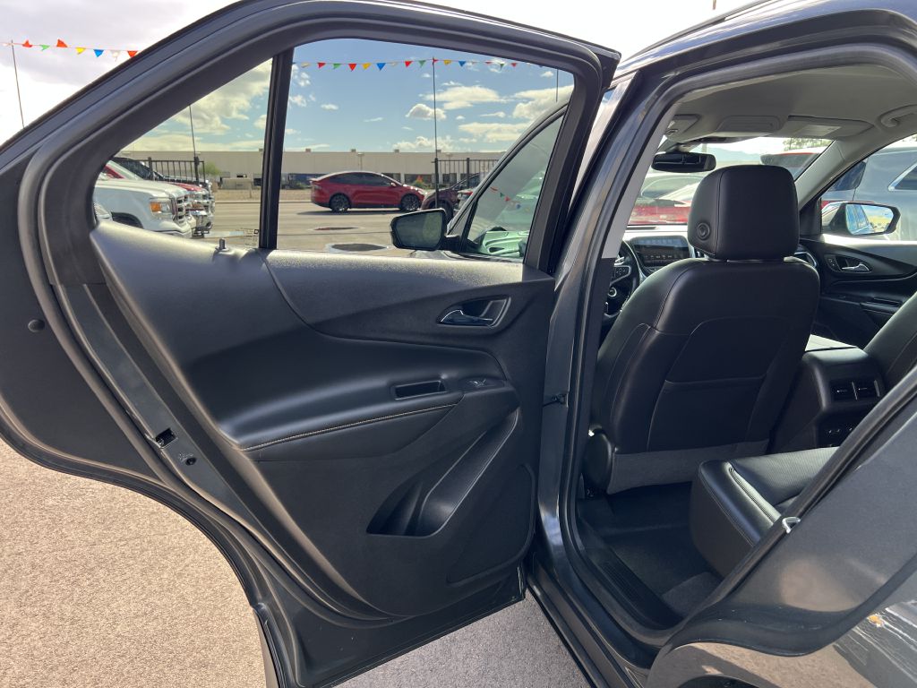 Photo 11 of this CHEVROLET EQUINOX
