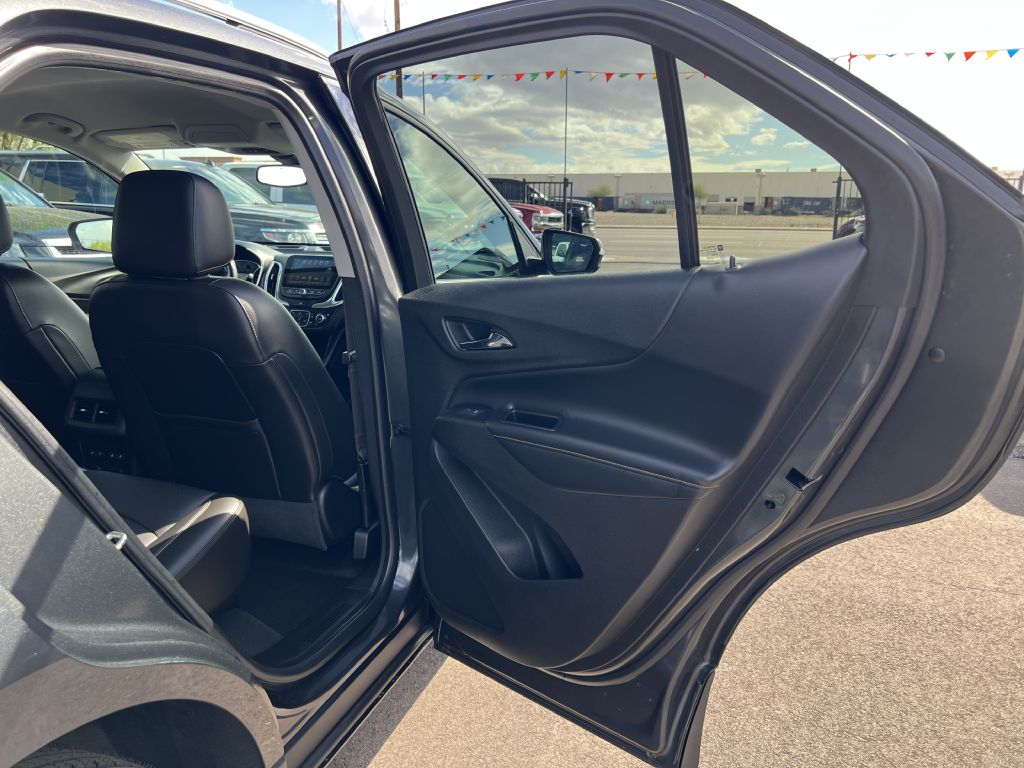 Photo 14 of this CHEVROLET EQUINOX