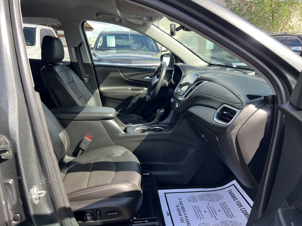 Photo 17 of this CHEVROLET EQUINOX