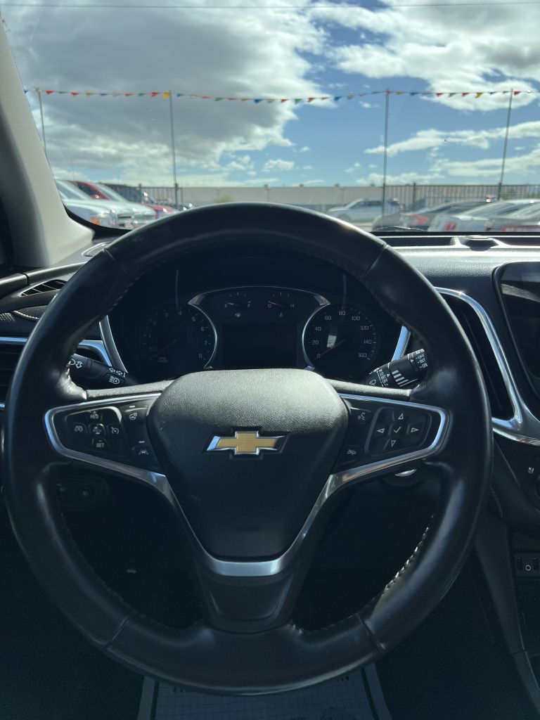 Photo 19 of this CHEVROLET EQUINOX