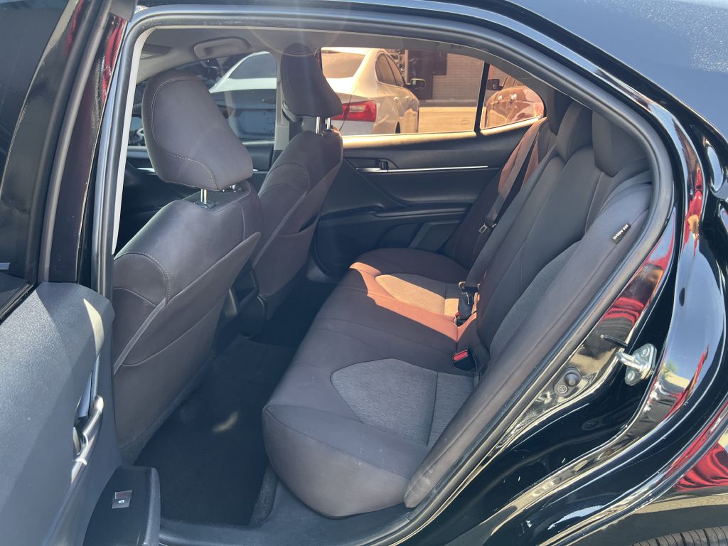 Photo 12 of this TOYOTA CAMRY
