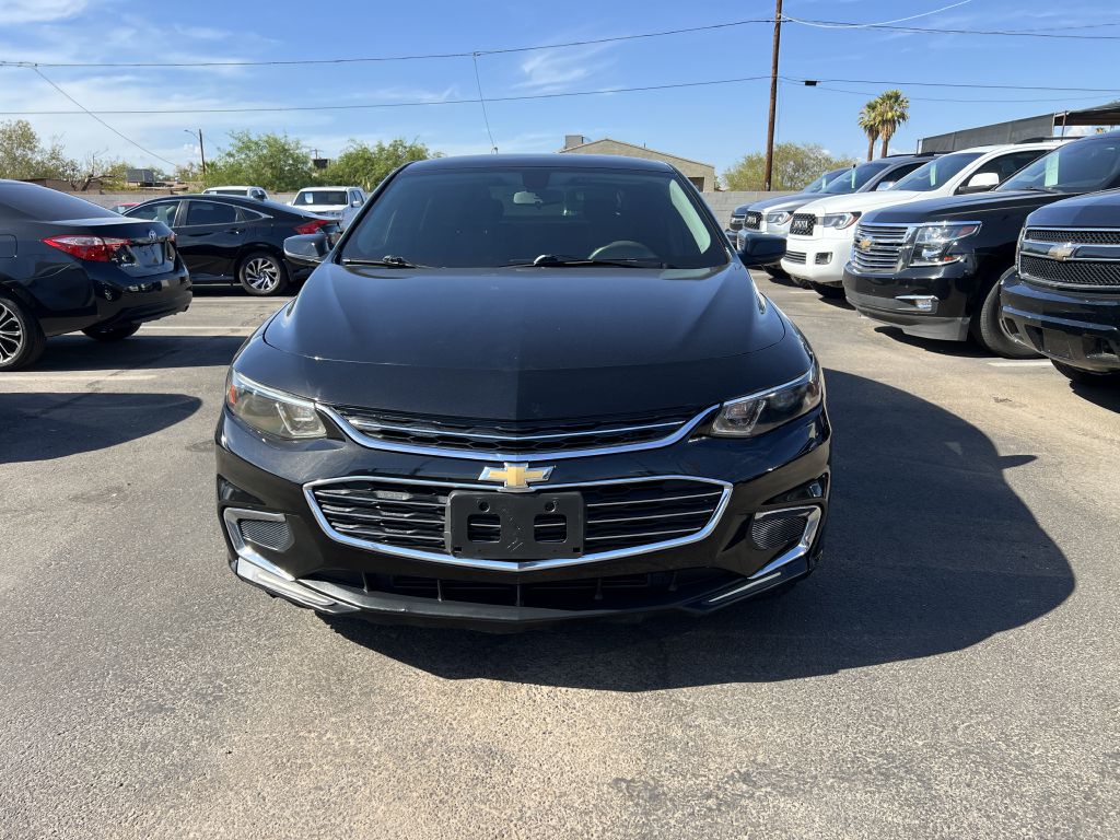Photo 2 of this CHEVROLET MALIBU