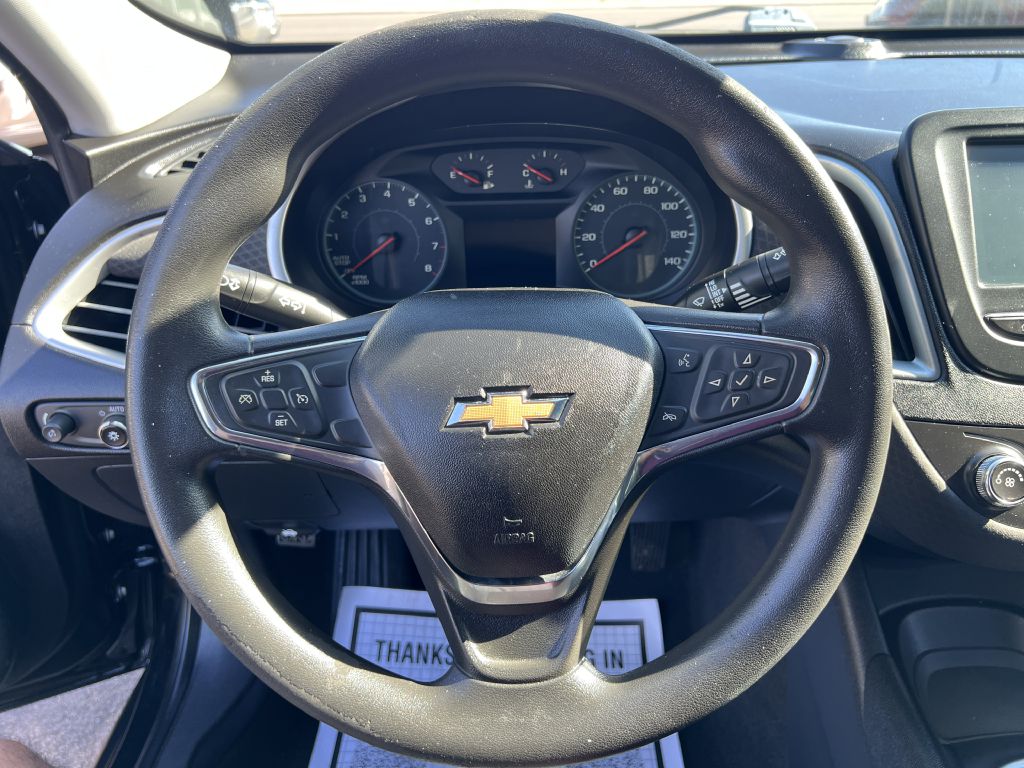 Photo 21 of this CHEVROLET MALIBU