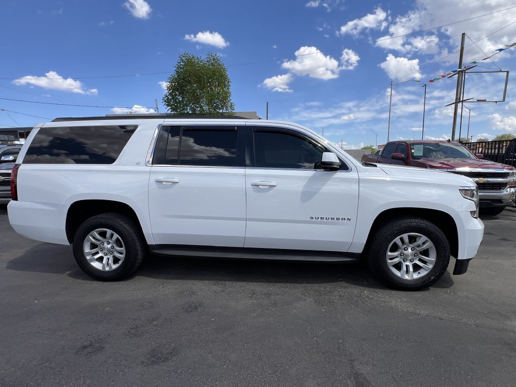 Photo 4 of this CHEVROLET SUBURBAN