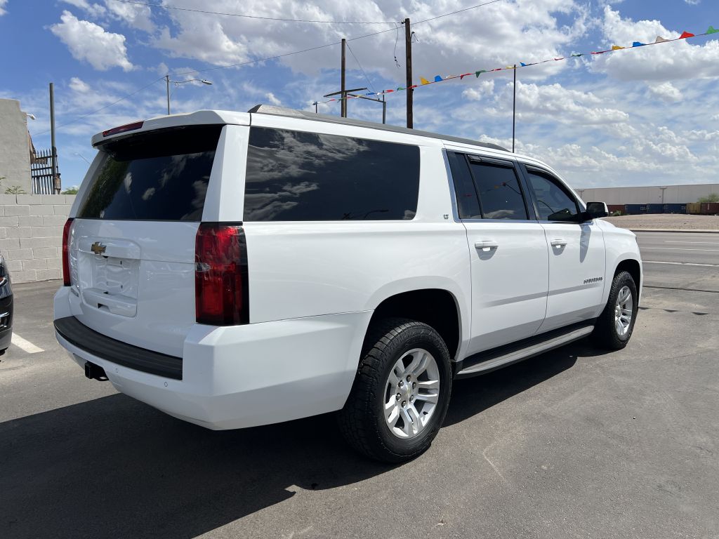 Photo 5 of this CHEVROLET SUBURBAN