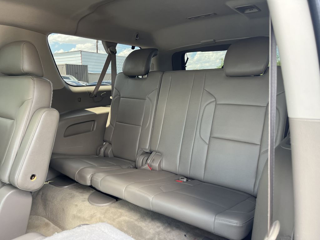 Photo 13 of this CHEVROLET SUBURBAN