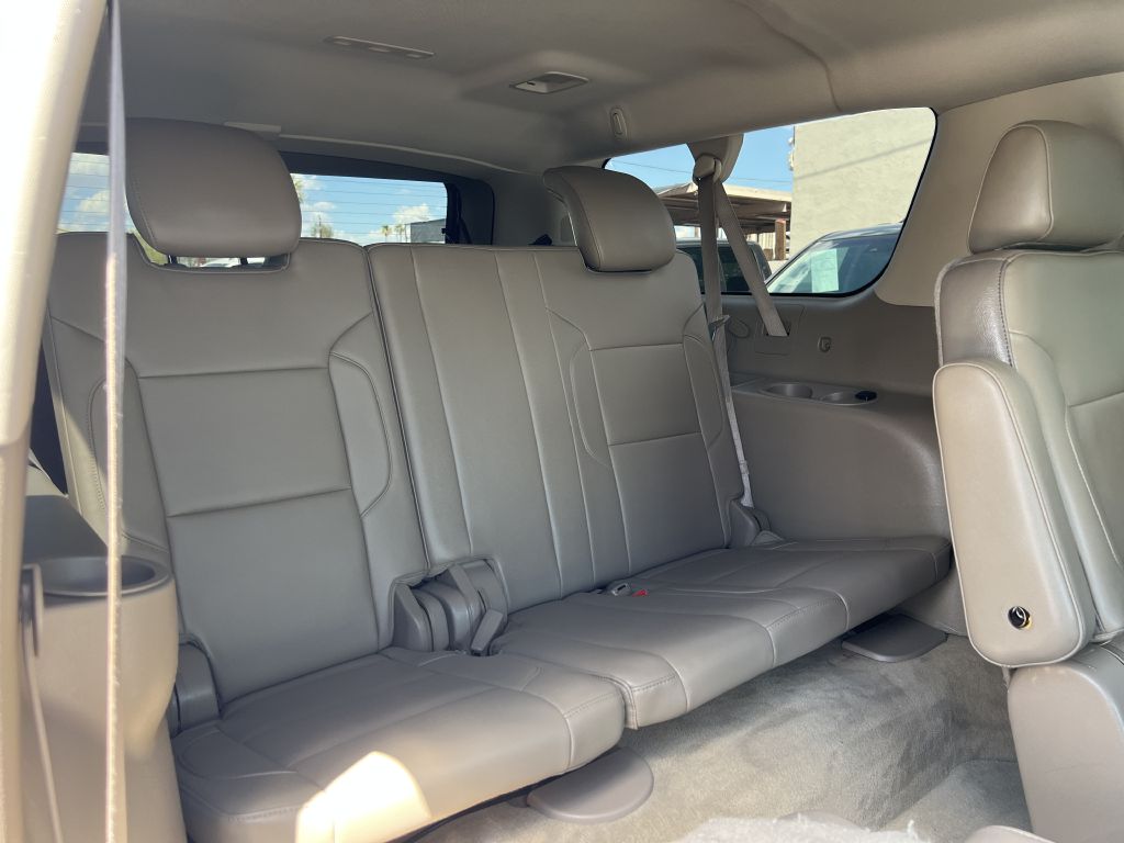 Photo 15 of this CHEVROLET SUBURBAN