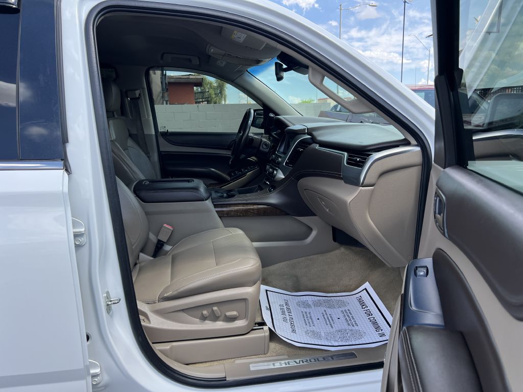Photo 19 of this CHEVROLET SUBURBAN