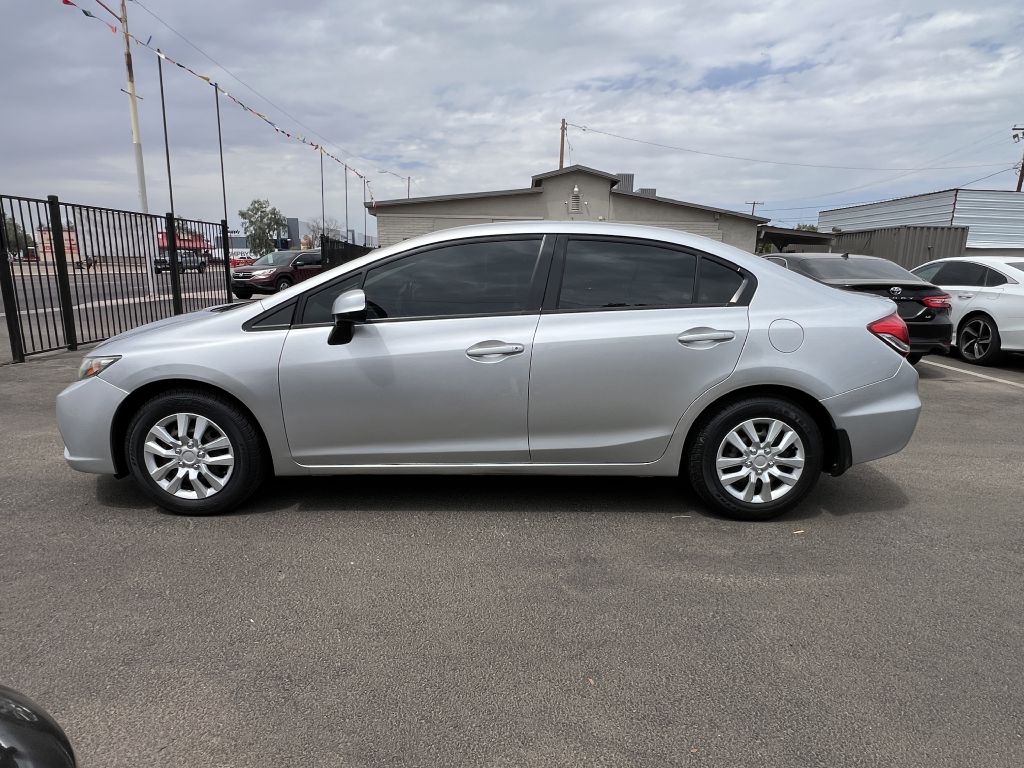 Photo 8 of this HONDA CIVIC