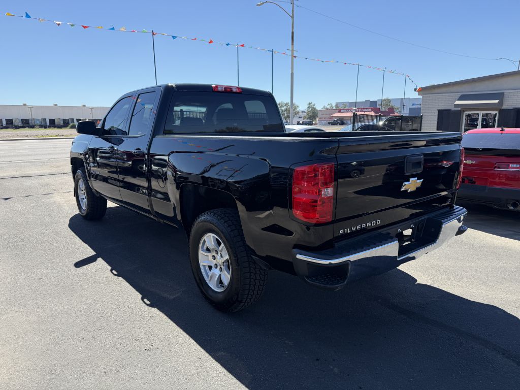 Photo 7 of this CHEVROLET SILVERADO