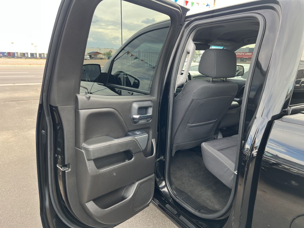 Photo 10 of this CHEVROLET SILVERADO