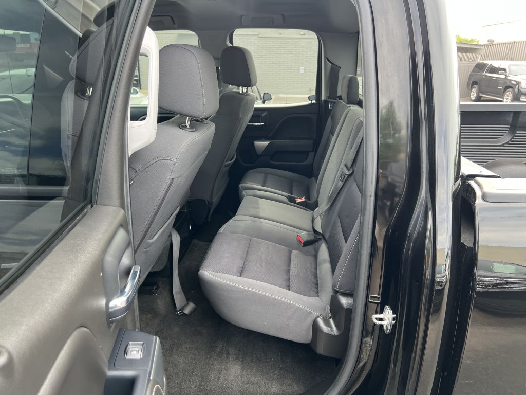 Photo 11 of this CHEVROLET SILVERADO