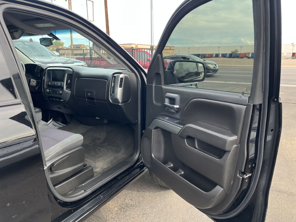 Photo 14 of this CHEVROLET SILVERADO