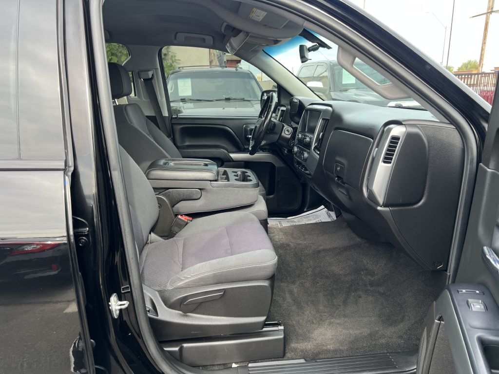 Photo 15 of this CHEVROLET SILVERADO