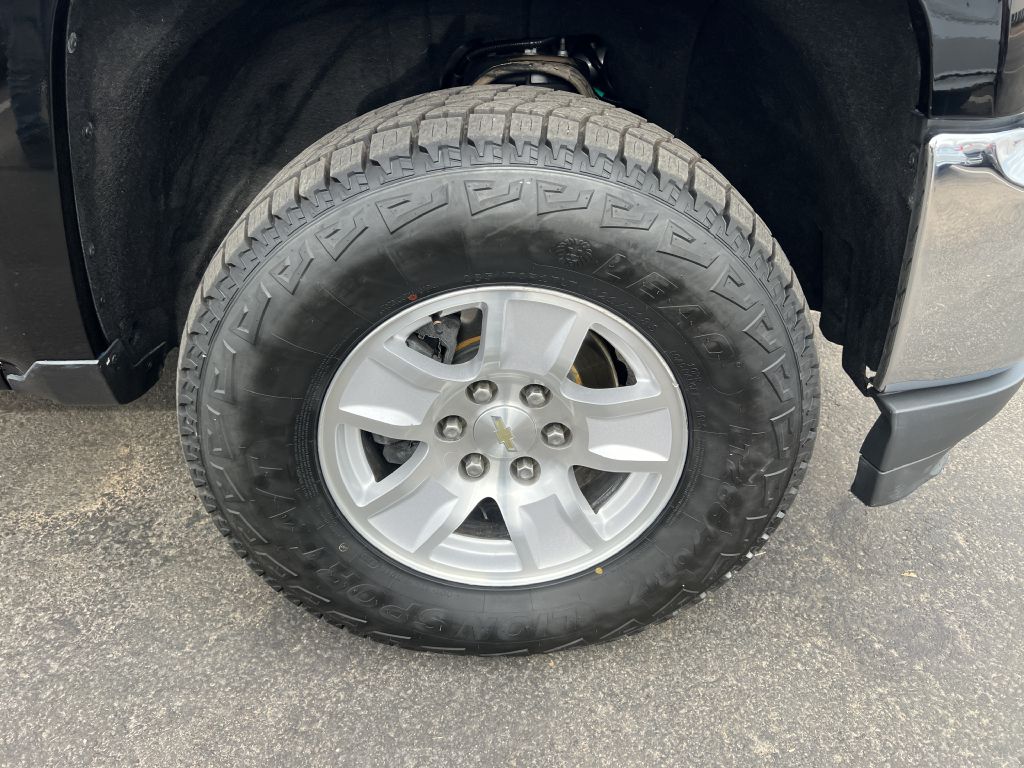 Photo 16 of this CHEVROLET SILVERADO