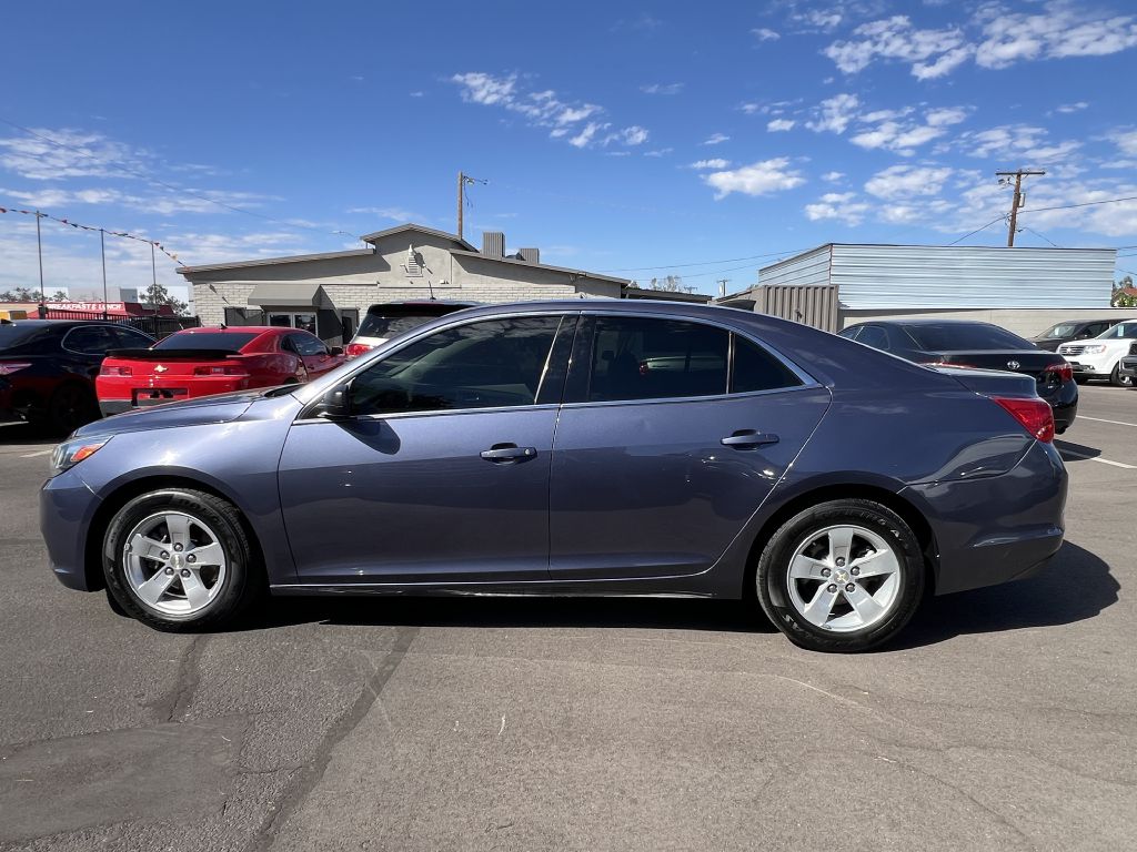Photo 8 of this CHEVROLET MALIBU