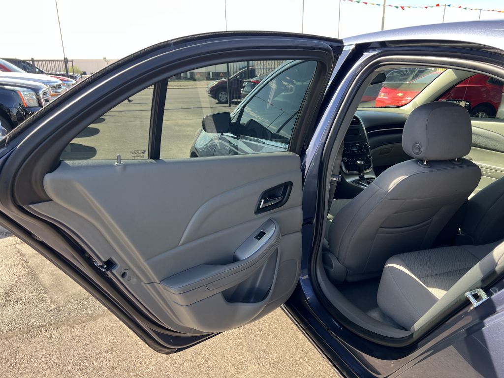 Photo 11 of this CHEVROLET MALIBU