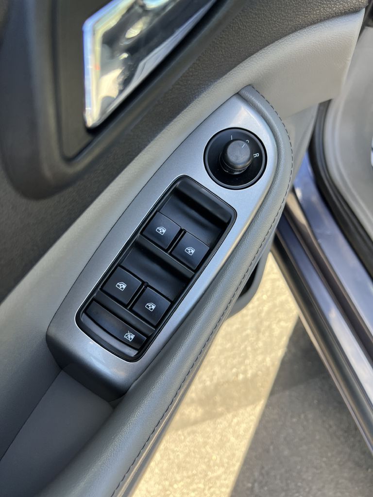 Photo 17 of this CHEVROLET MALIBU